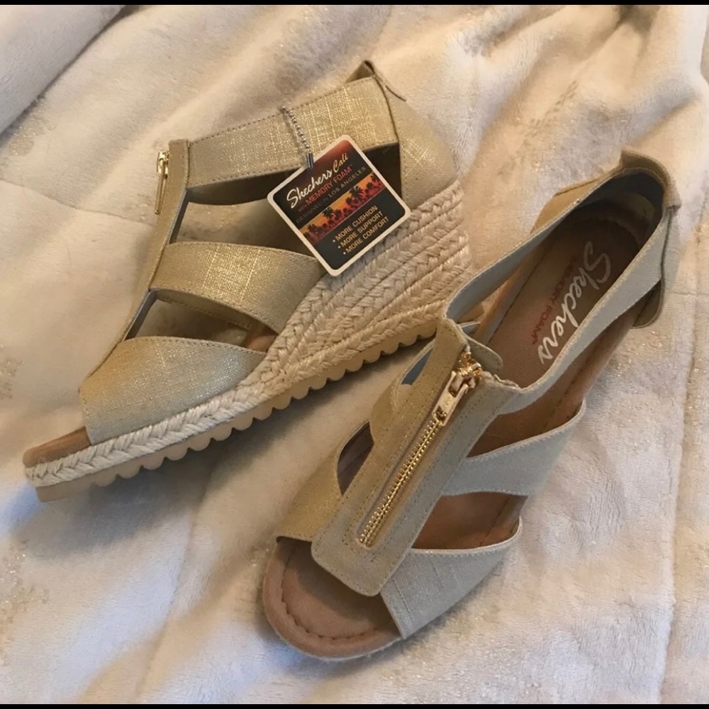 Skecher sandals